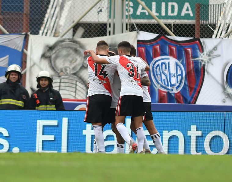River le ganó a San Lorenzo y se prende arriba en la tabla.