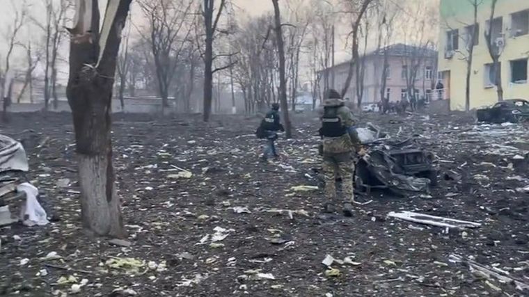 Ucrania denunció que Rusia bombardeó un hospital infantil en Mariupol (Foto: ABC).