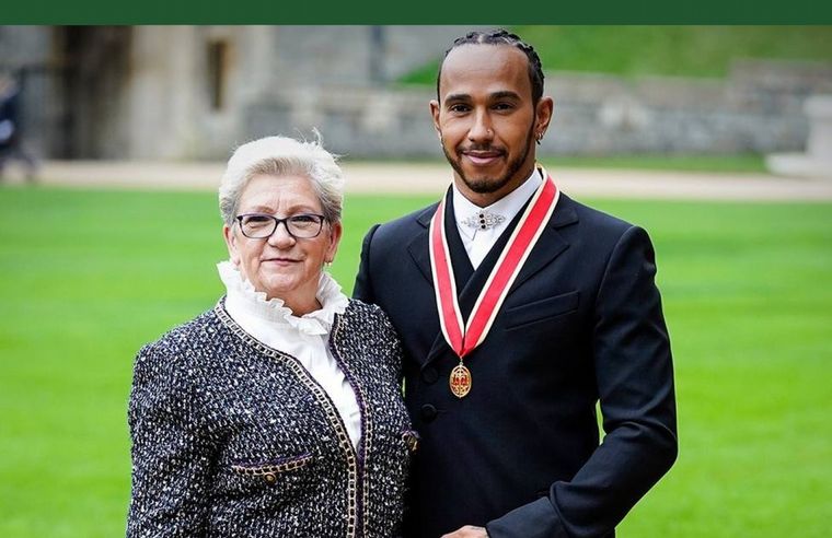 Sir Lewis Hamilton y su madre, Carmen Larbalestier