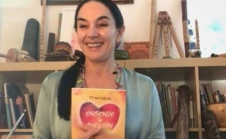 Cynthia Zak presenta 77 rituales para