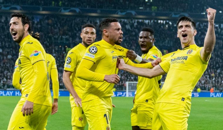 Los jugadores del Villarreal celebran el gran triunfo en Italia (Foto: @VillarrealCF)