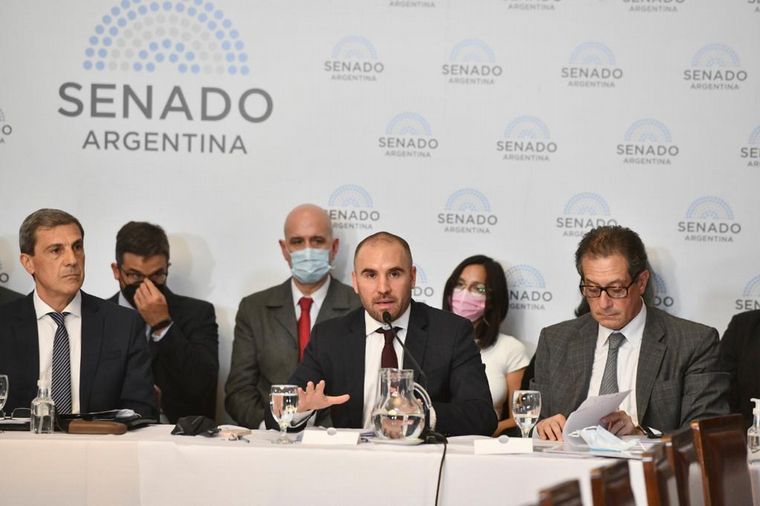 El ministro de Economía expresó su beneplácito por lo sucedido en el Congreso.