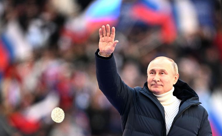 FOTO: En un acto patriótico, Putin justificó la invasión a Ucrania.