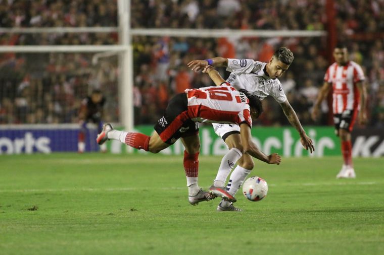 Instituto recibe a Quilmes e intenta seguir con su buena racha. 