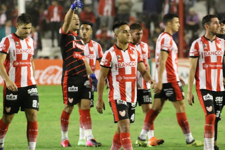 Instituto de local igualó frente a Quilmes.
