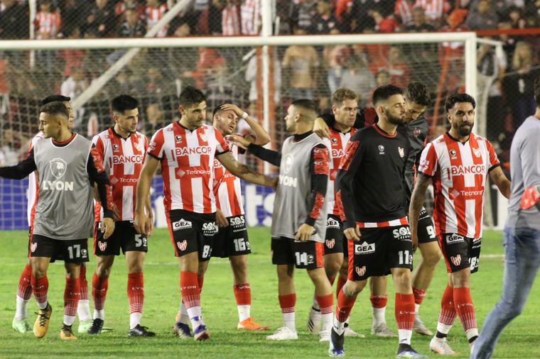 Instituto de local igualó frente a Quilmes.