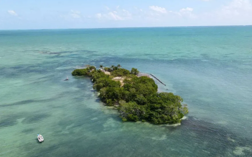 La isla lleva ese nombre porque tiene forma de grano de café.