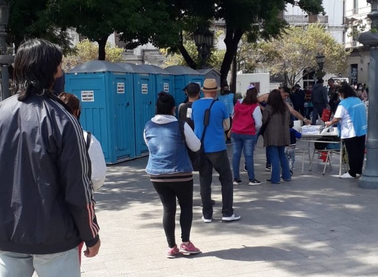 FOTO: Advierten que los baños de la plaza San Martín están cerrados desde enero