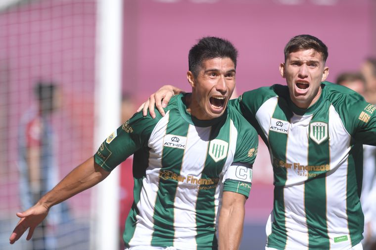 Banfield se quedó con el triunfo ante Lanús en el clásico del sur.