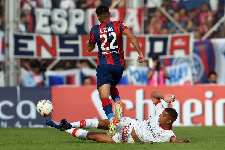 San Lorenzo y Huracán igualaron sin goles en el clásico.