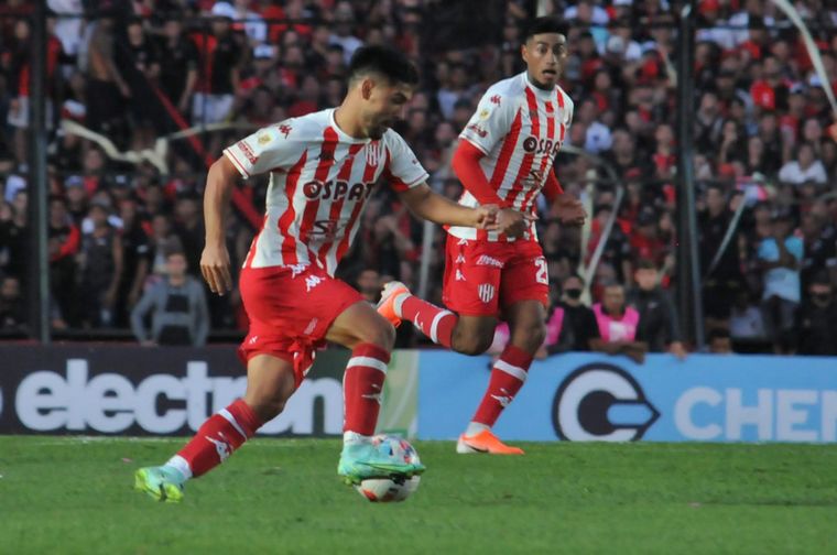 Colón recibe a Unión por la 7º fecha de la Liga Profesional de Fútbol.
