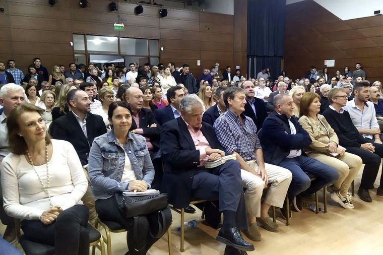 FOTO: El ala liberal de Juntos por el Cambio se reunió en Córdoba (Foto: JxC).
