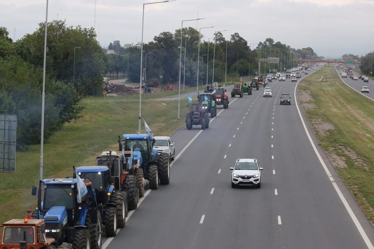 Tractorazo de productores autoconvocados en Córdoba