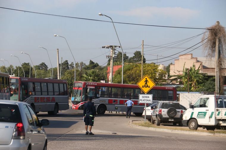 Levantaron el bloqueo en Ersa y dejan salir los colectivos