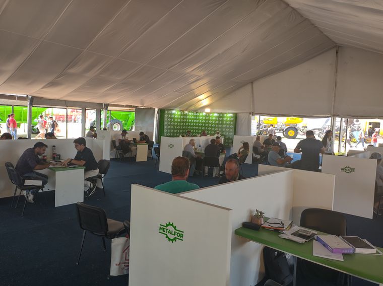 El esperado reencuentro de la empresa de Marcos Juárez con sus clientes