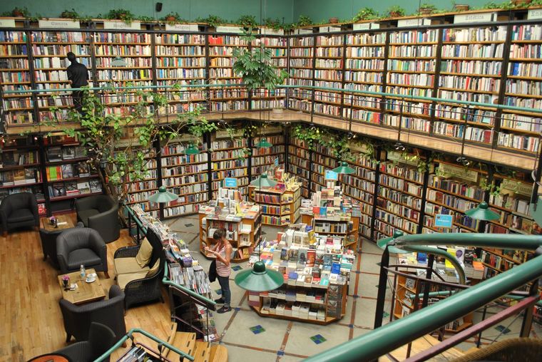FOTO: Esta librería está en México y se auto define como una cafebrería.