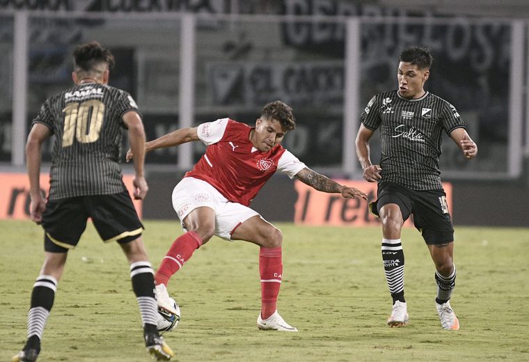 Independiente enfrenta a Central Norte en el Mario Alberto Kempes.