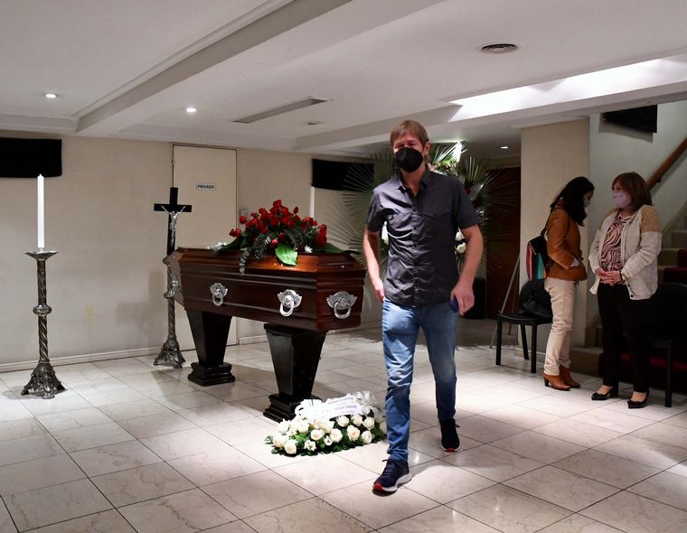 Despiden los restos de Enrique Pinti