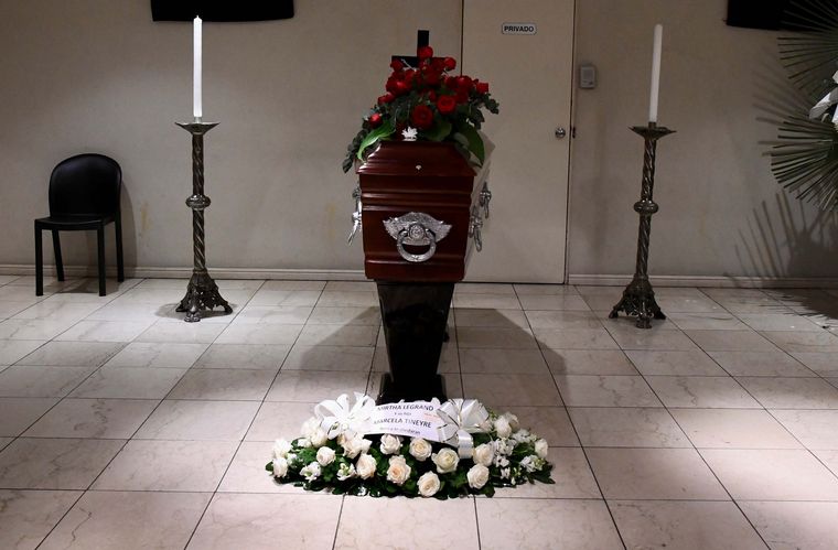 FOTO: Despiden los restos de Enrique Pinti
