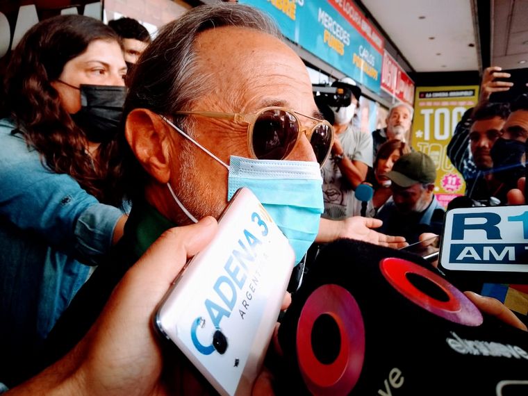 Despiden los restos de Enrique Pinti en el Multiteatro