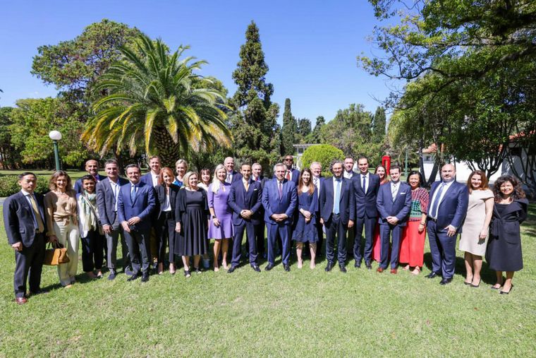 FOTO: Alberto Fernández se reunió con miembros de la Young Presidents Organization.