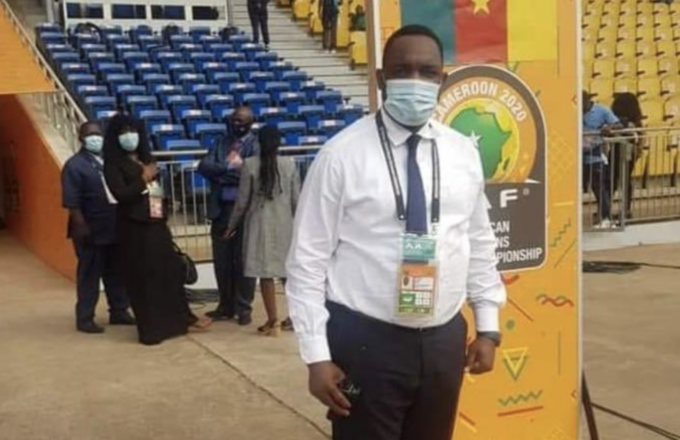 FOTO: El doctor Joseph Kabungo, médico de la FIFA.