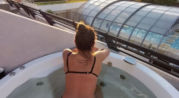 Le sacó una foto a su novia y apareció un 