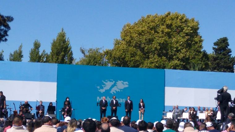  Acto central por el Día del Veterano y los Caídos en la guerra de 1982