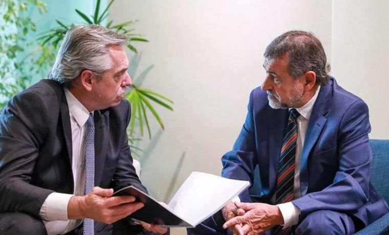 Alberto Fernández y Carlos Caserio.