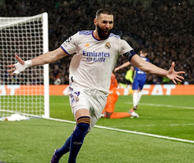 Karim Benzemá grita uno de sus goles (Foto: @realmadrid)