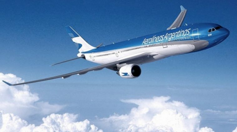 FOTO: Aerolíneas Argentinas anunció vuelos a Qatar para el Mundial