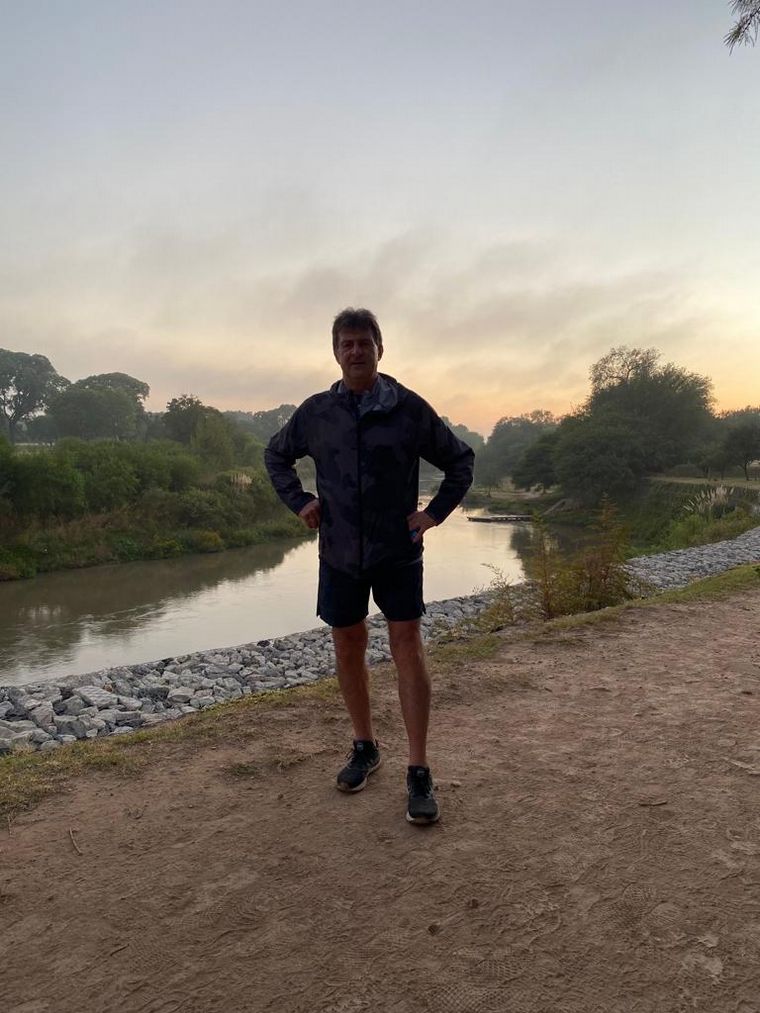 Mario Alberto Kempes volvió a recorrer su Bell Ville natal