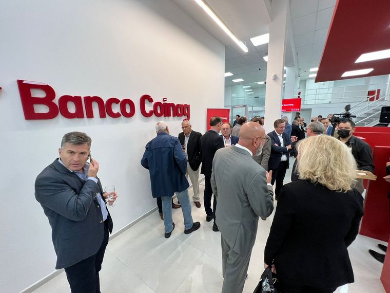 Banco Coinag abrió su primera sucursal en Córdoba