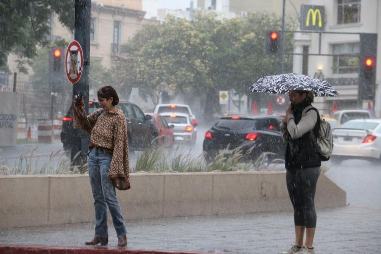 El SMN emitió un alerta por tormentas y lluvias fuertes en Córdoba