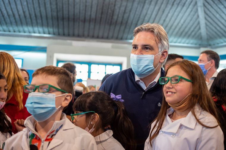 Alumnos de escuelas municipales recibieron