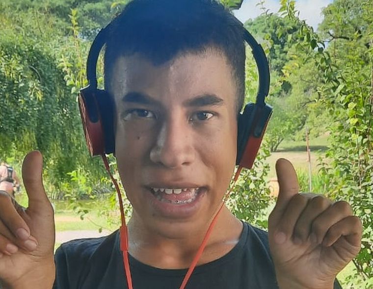 Mateo tuvo una práctica laboral como fotógrafo en 