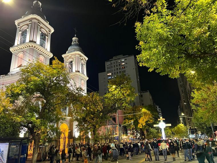 Los fieles se congregaron en el centro de Córdoba