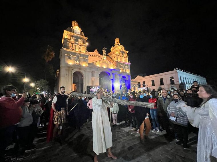 FOTO: Vía crucis en Córdoba