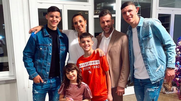 "Kely" Carboni y su familia viven en Italia.