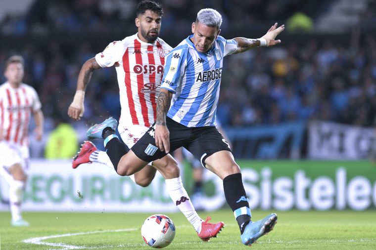 Racing consiguió su noveno triunfo al hilo en la Copa de la Liga Profesional.