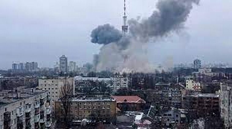 FOTO: Rusia redobla el ataque en Mariupol y el oeste de Ucrania