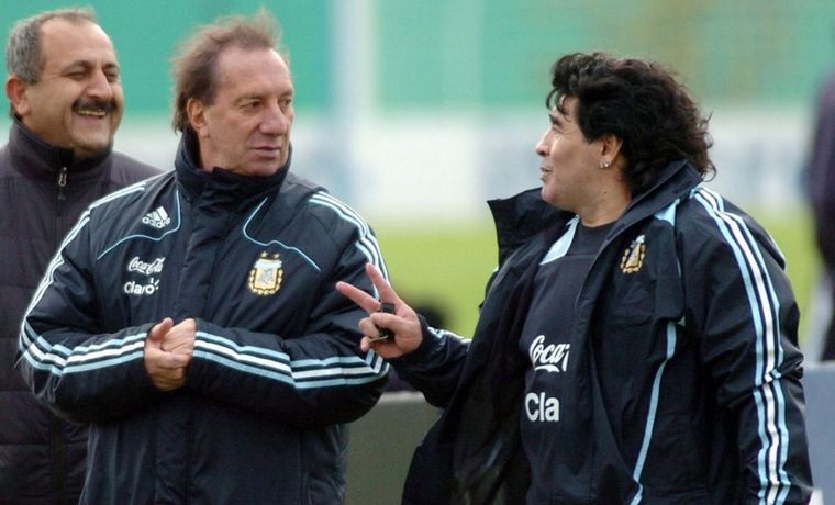 FOTO: Bilardo y Maradona.