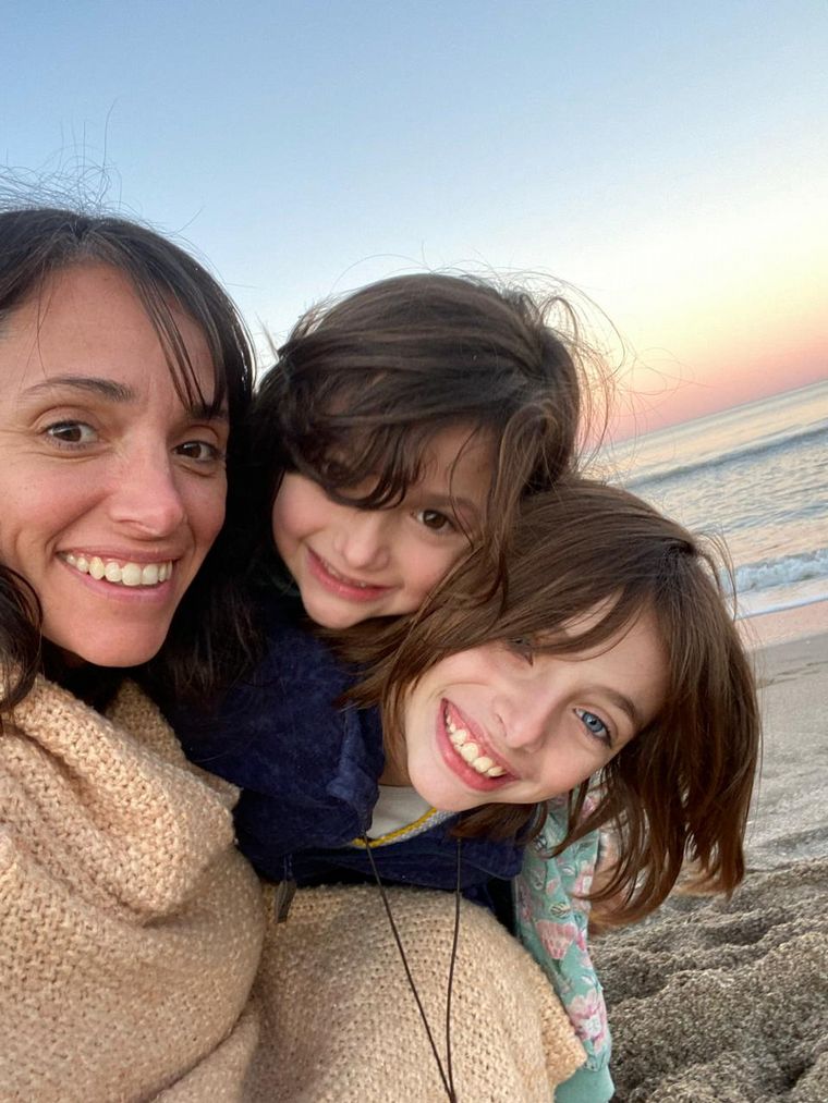 FOTO: Jésica decidió mudarse de Buenos Aires a Pinamar con sus hijas