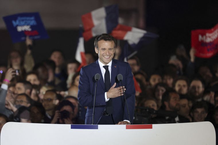 FOTO: Emmanuel Macron celebra la victoria en la segunda vuelta. 