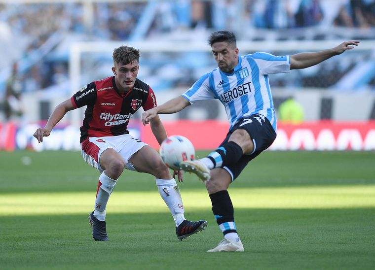 "La Academia" se clasificó cuando faltan dos fechas para cerrar la fase inicial.