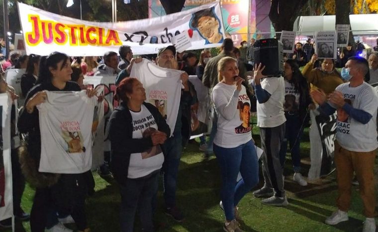 FOTO: Una marcha por la inseguridad se coló en la apertura de los Juegos Suramericanos. 