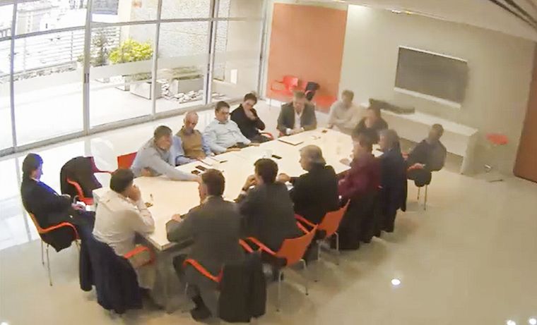 En 2017, hubo una reunión en la que se habló del "Pata" Medina.