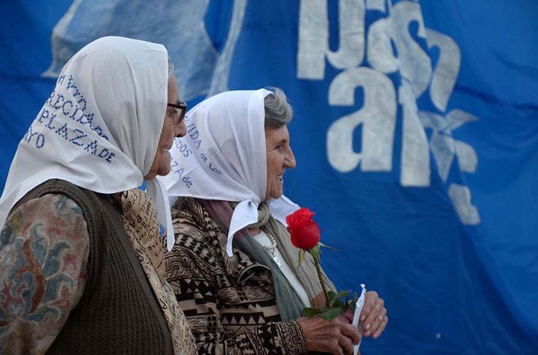 FOTO: Madres de Plaza de Mayo repudió el protocolo de Bullrich: "Es inconstitucional"