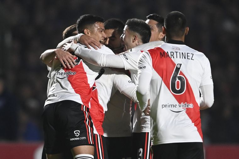 River marcó 7 goles en una noche histórica en Junín. 