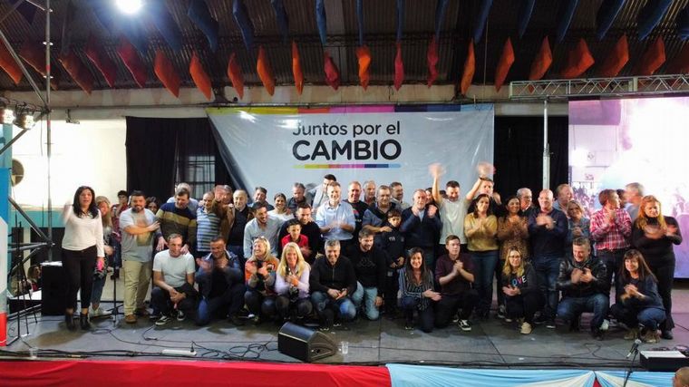 FOTO: Luis Juez encabezó el festejo de Juntos por el Cambio